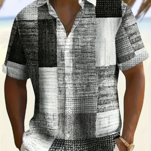 Casual Short-Sleeved Button-Up Shirt